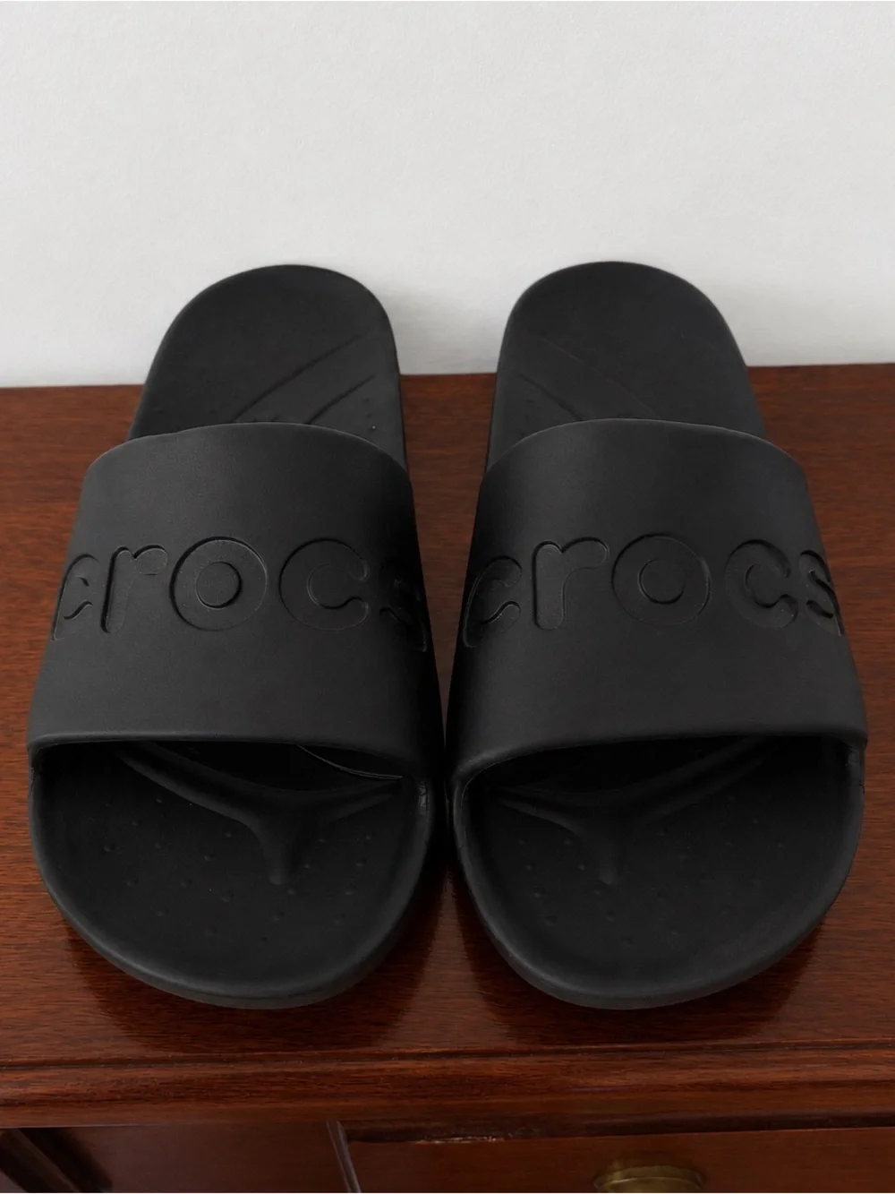 Crocs Classic Slide Sandals Black Unisex Men’s 7 Women’s 9 NWOT Comfort Slides